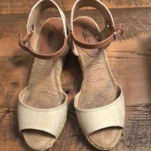 Lucky Brand Metallic Linen and Jute Wedges, 8.5
